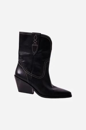 Free People Shoes Pitchfork Point Western Boots in Victorian Black Leather