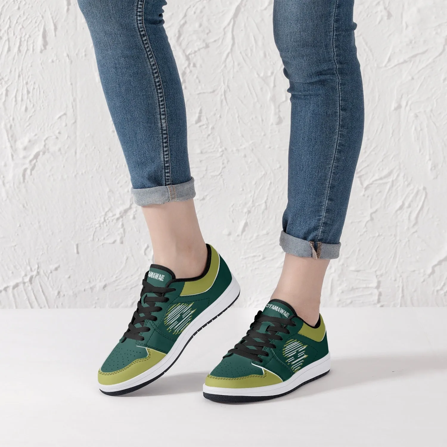 Low-Top Leather Sneakers Olive color