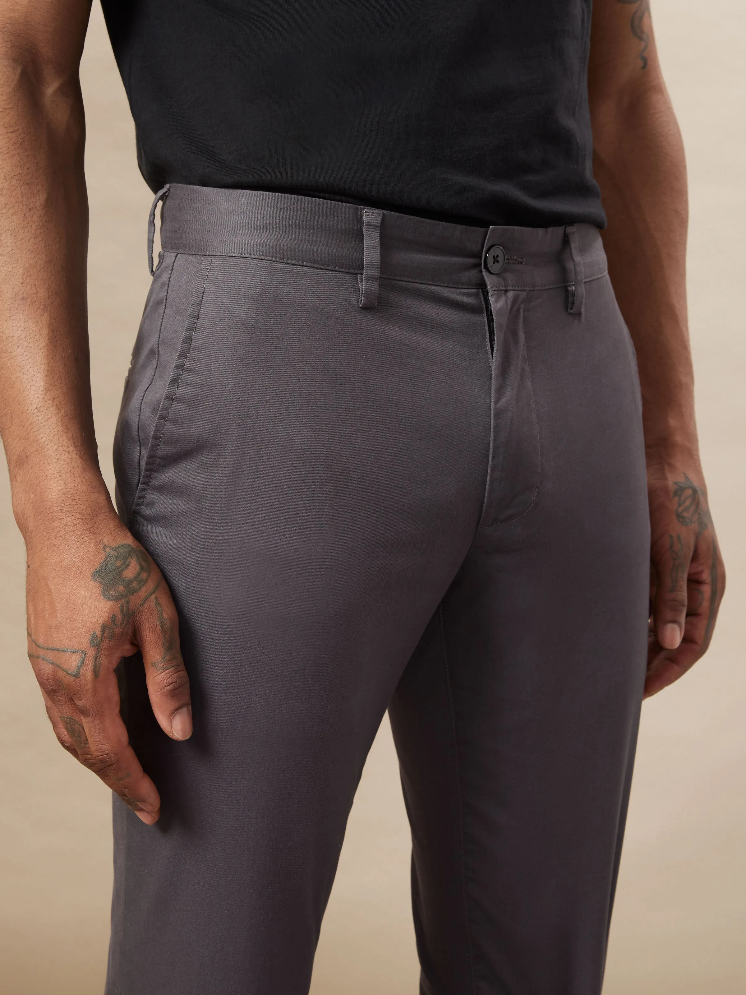 The Brunswick Slim Chino Pant in Iron Grey