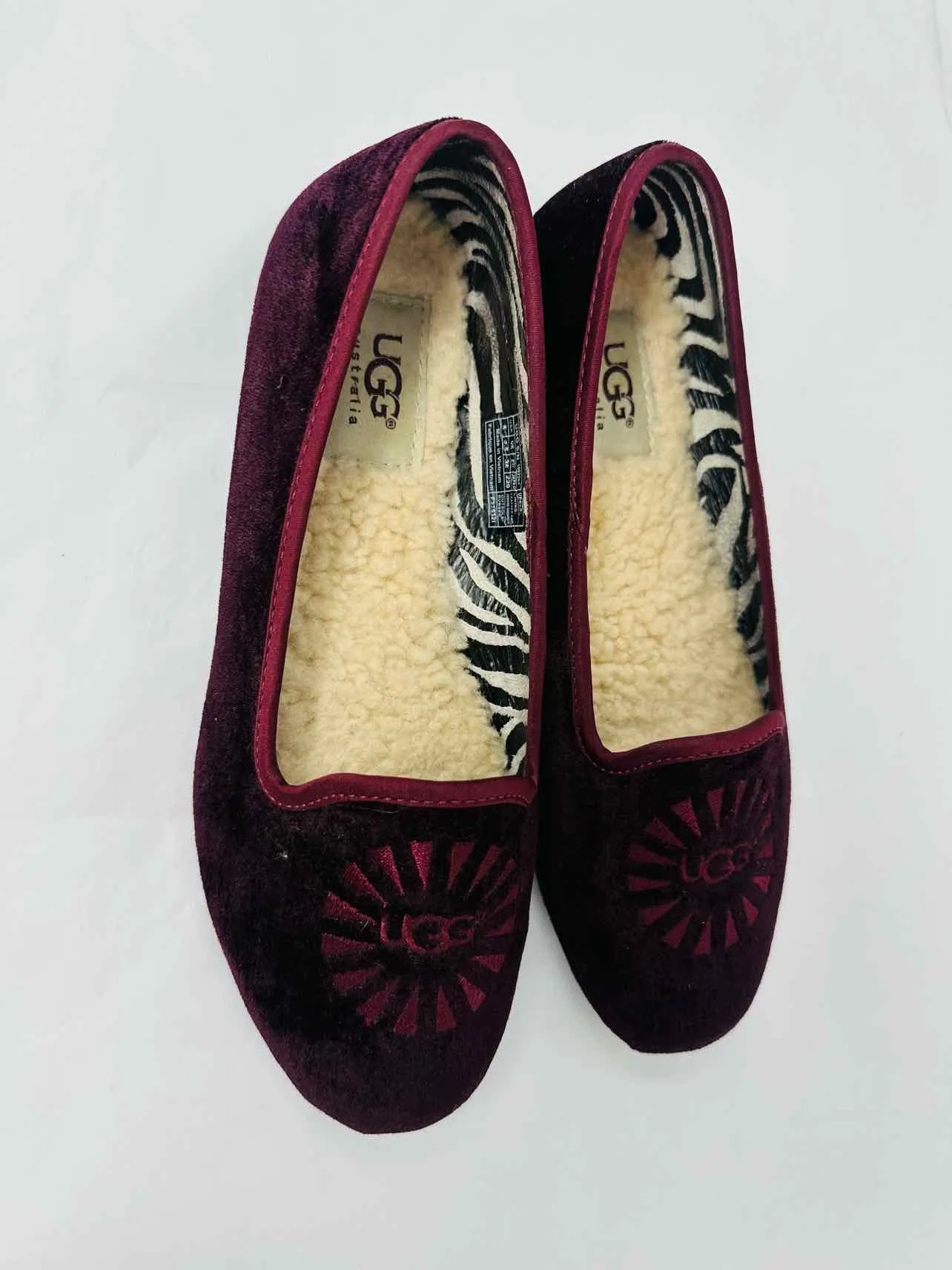 UGG Size 5 Maroon Embroidered Velvet Shoes Flats