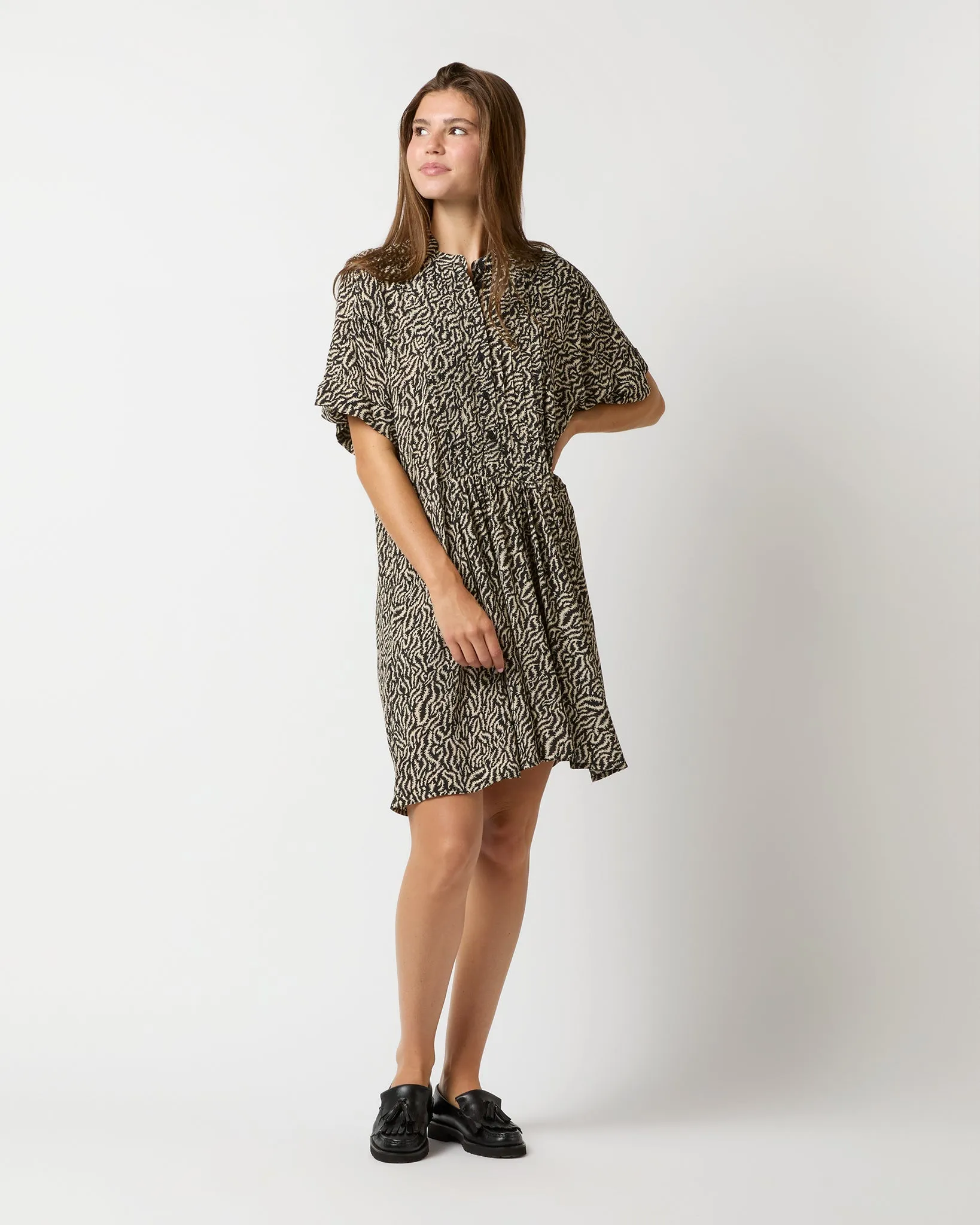 Vallea City Dress in Ecru/Black